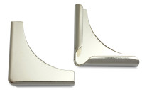 Buchecken, vernickelt,<br>28 mm Schenkellänge,<br> 6 mm Fassung