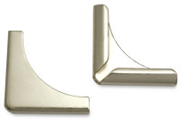 Buchecken, vernickelt,<br>28 mm Schenkellänge,<br> 4 mm Fassung