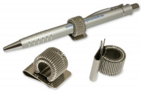 Stifthalter aus Metall,<br> mit Clip zum Aufstecken,<br> vernickelt